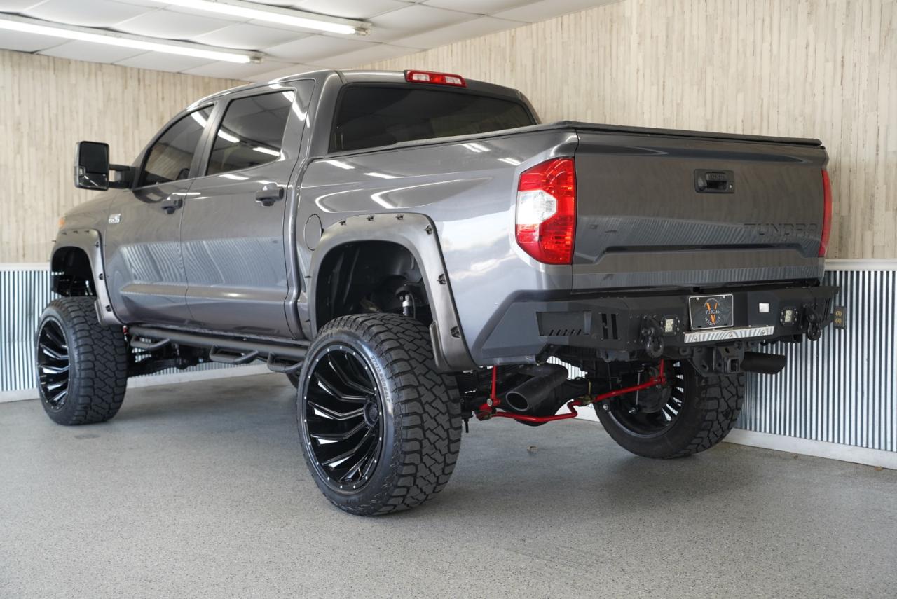 Toyota Tundra 4WD  2018