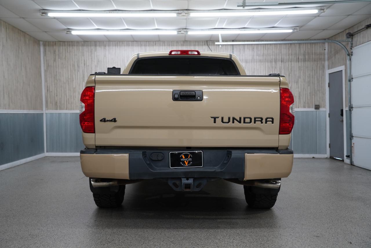 Toyota Tundra 4WD Truck  2016