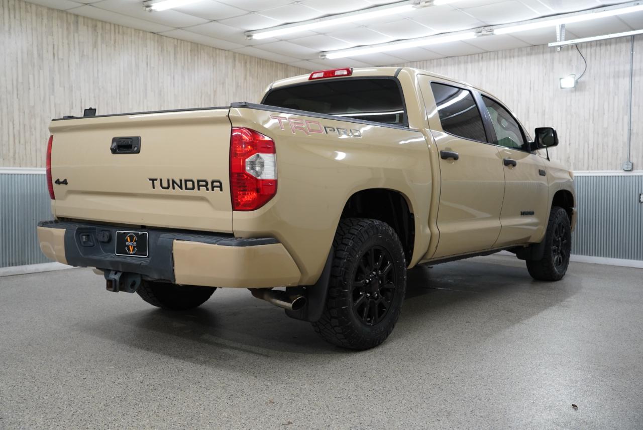 Toyota Tundra 4WD Truck  2016