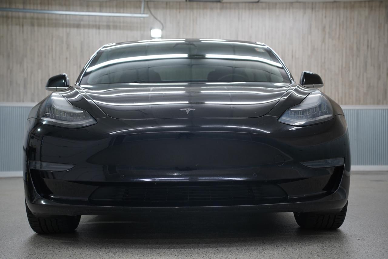 Tesla Model 3 Standard Range RWD 2020