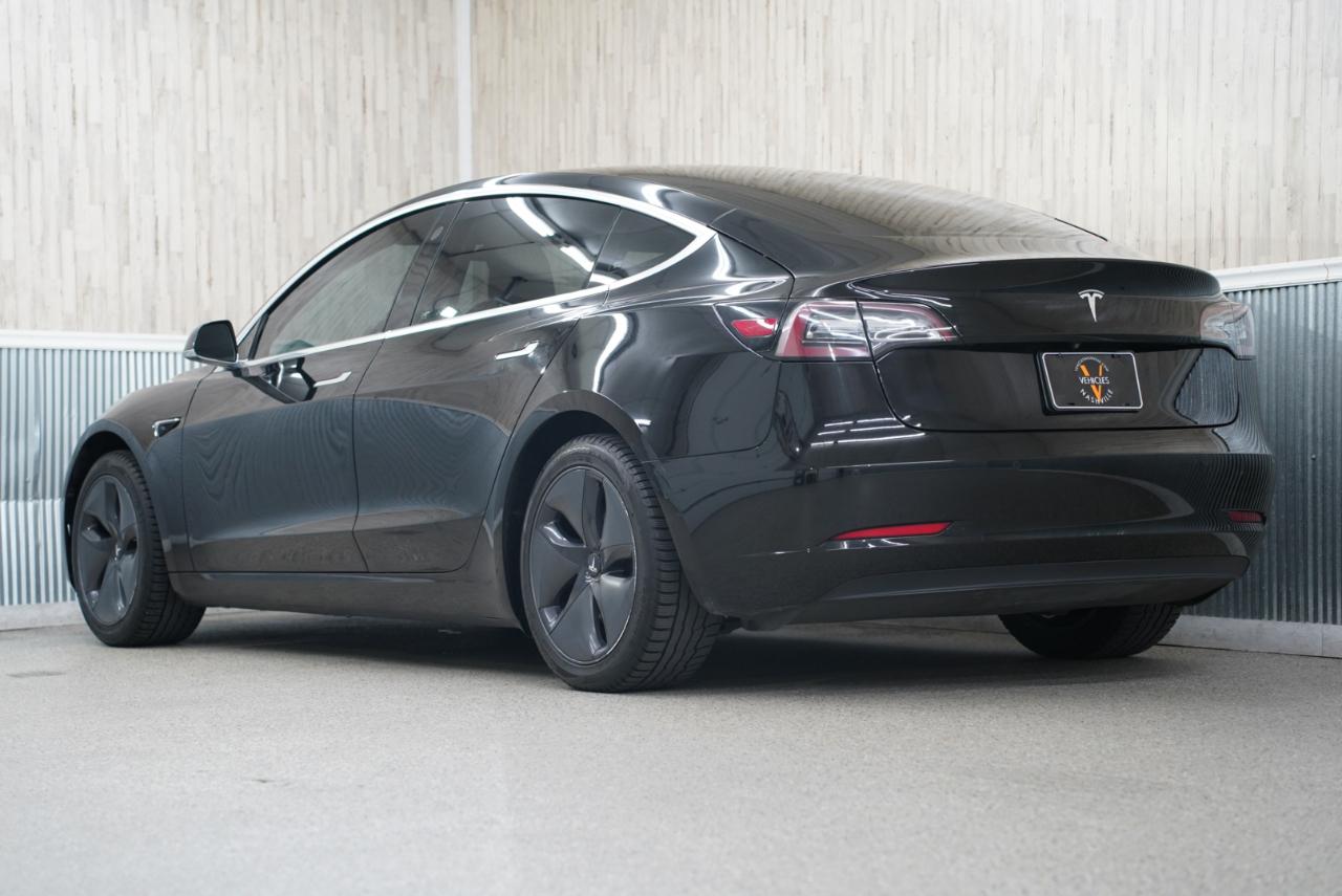 Tesla Model 3 Standard Range RWD 2020