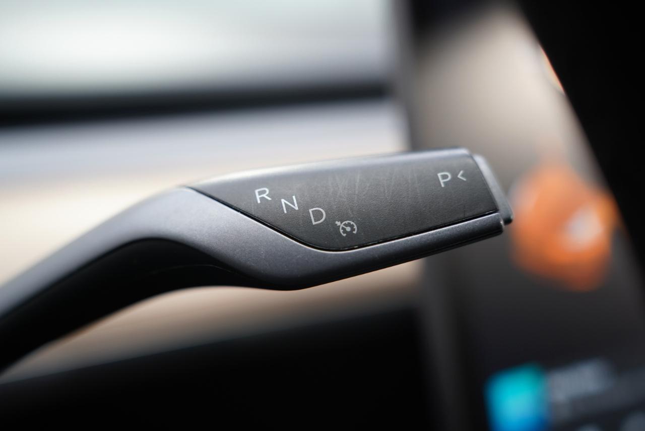 Tesla Model 3 Standard Range RWD 2020