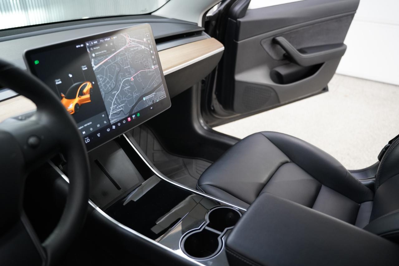 Tesla Model 3 Standard Range RWD 2020