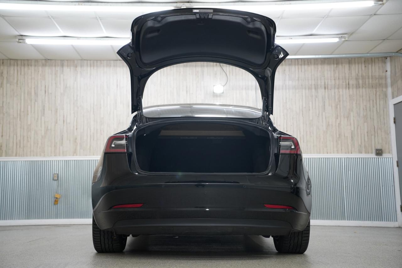 Tesla Model 3 Standard Range RWD 2020