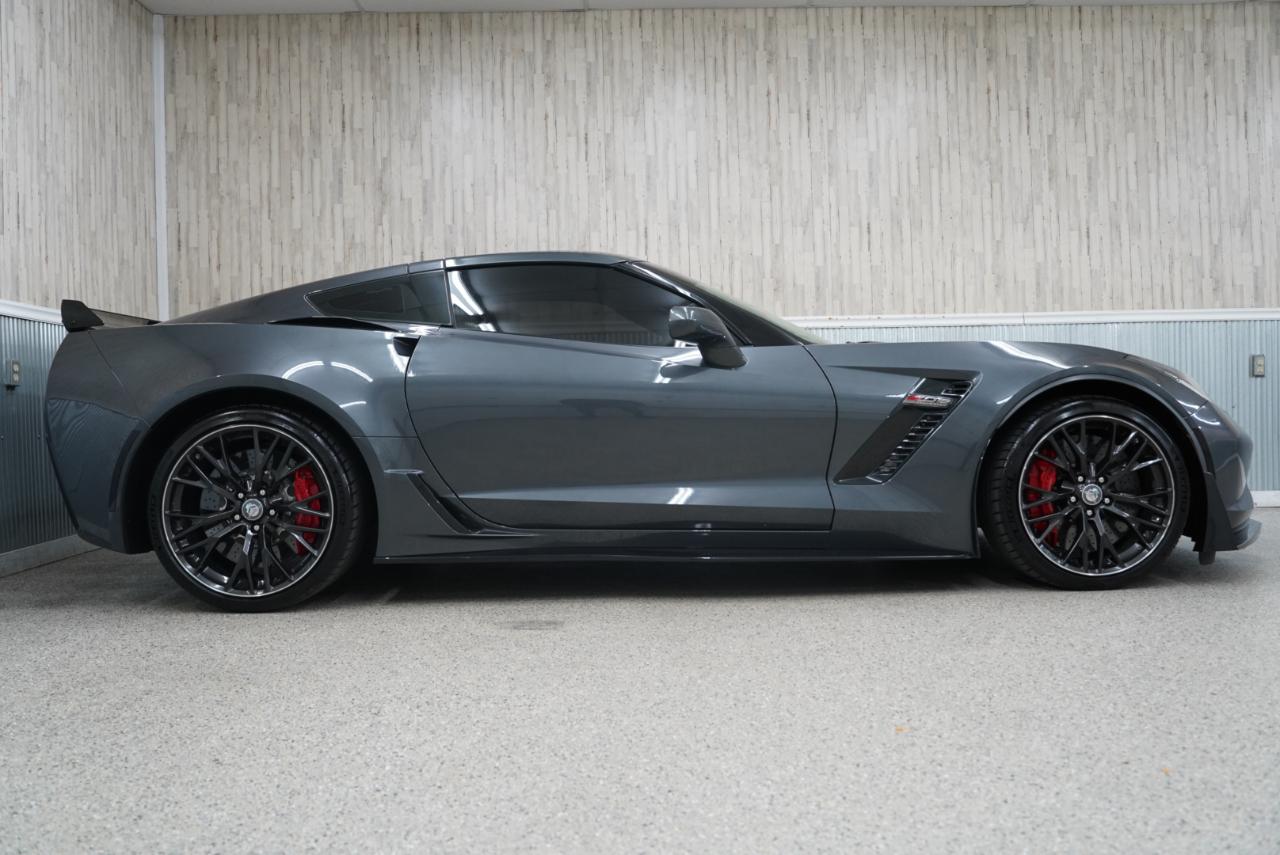 Chevrolet Corvette 2dr Z06 Cpe w/2LZ 2017