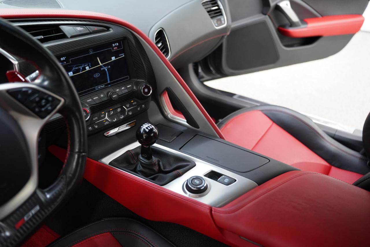 Chevrolet Corvette 2dr Z06 Cpe w/2LZ 2017