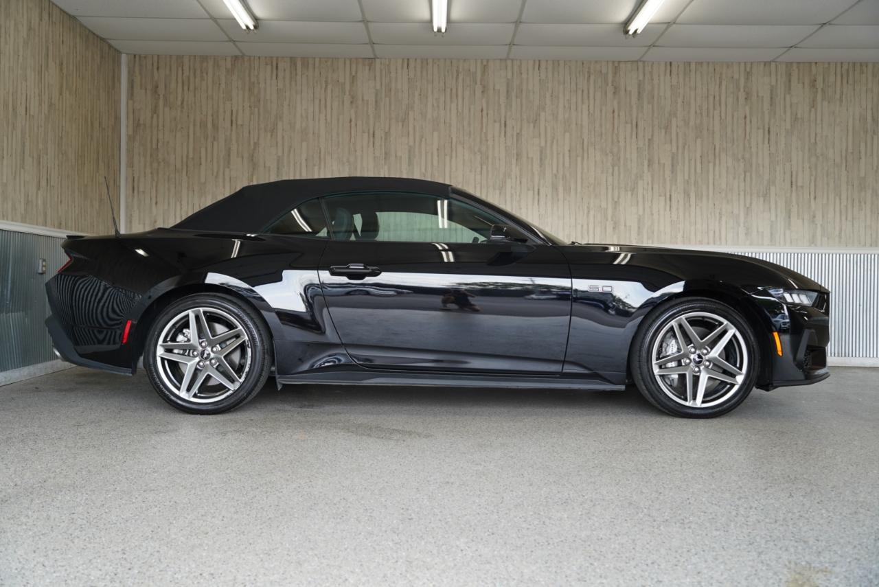 Ford Mustang GT Premium Convertible 2024