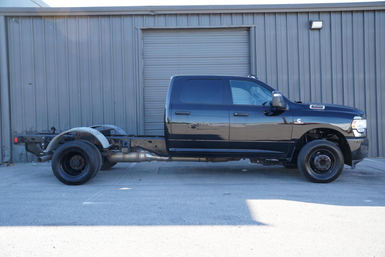RAM 3500 Chassis Cab Tradesman 4WD Crew Cab 60" CA 172.4" WB 2023