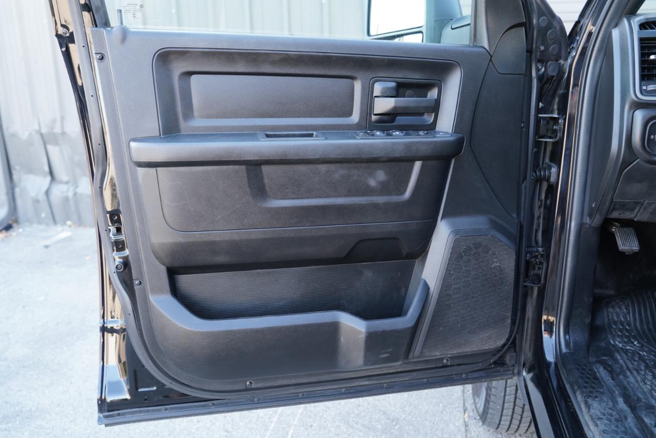 RAM 3500 Chassis Cab Tradesman 4WD Crew Cab 60" CA 172.4" WB 2023
