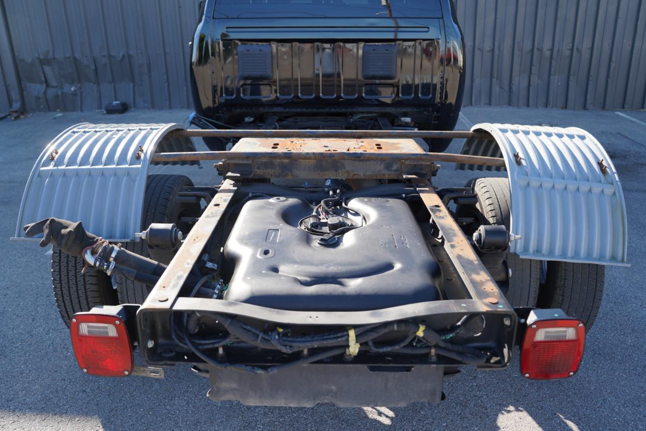 RAM 3500 Chassis Cab Tradesman 4WD Crew Cab 60" CA 172.4" WB 2023