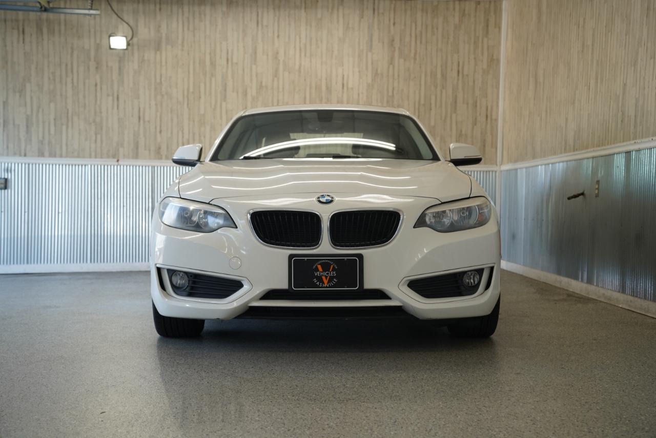 BMW 2 Series photo 2