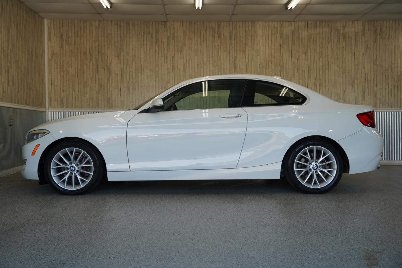 BMW 2 Series photo 5