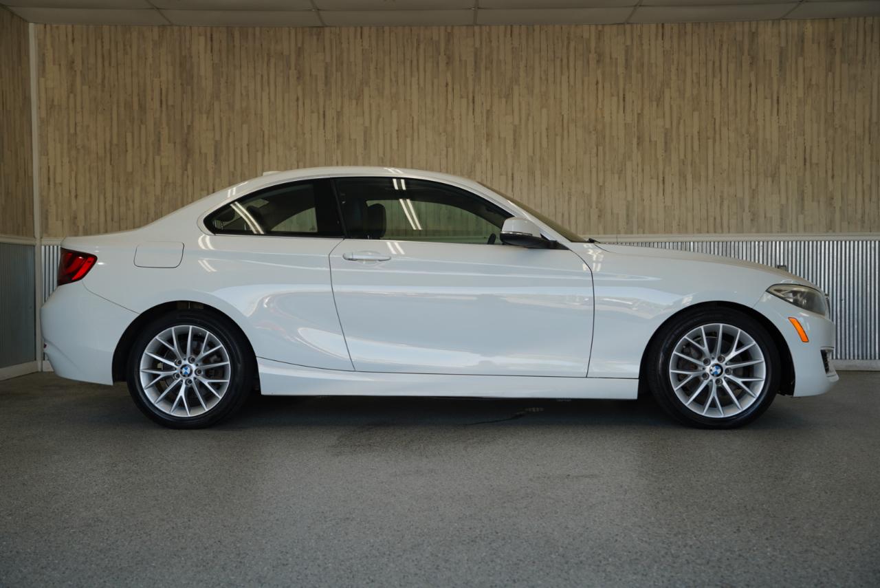 BMW 2 Series photo 6