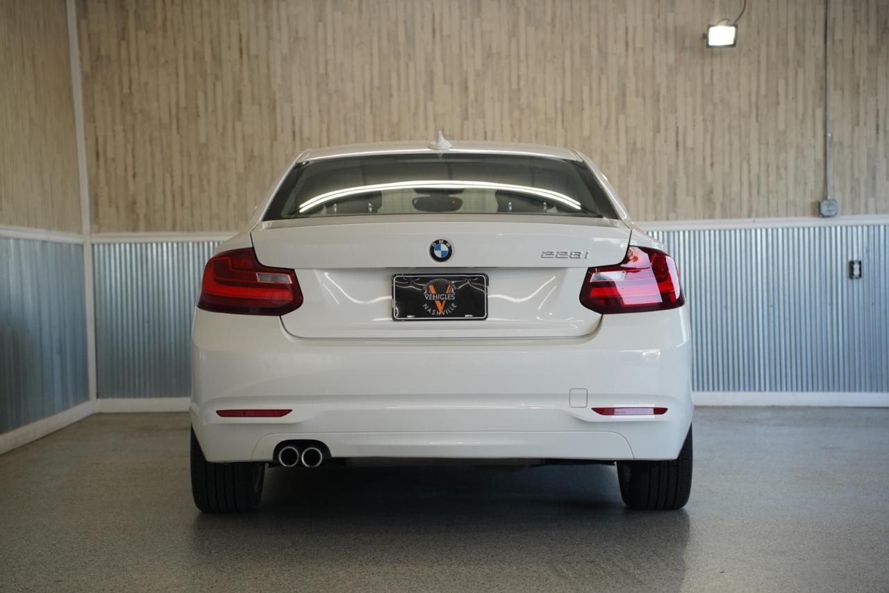 BMW 2 Series photo 8