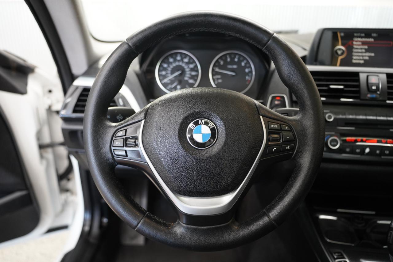 BMW 2 Series photo 12
