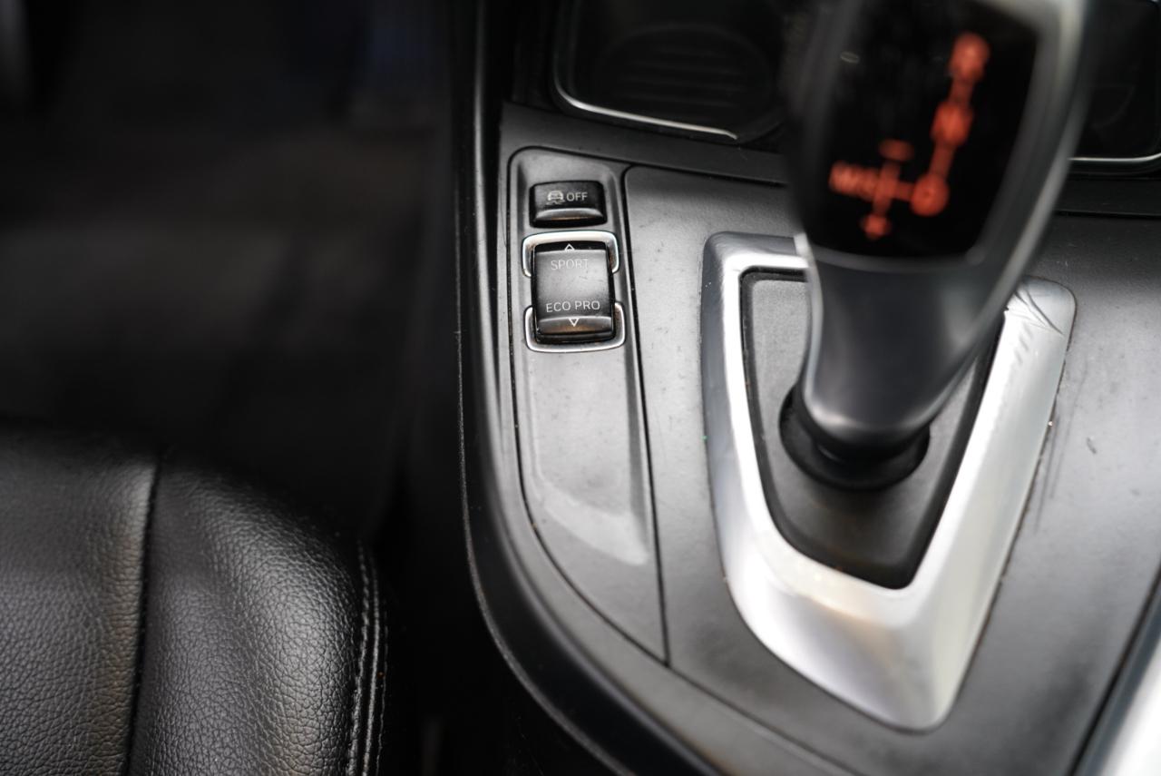 BMW 2 Series photo 21