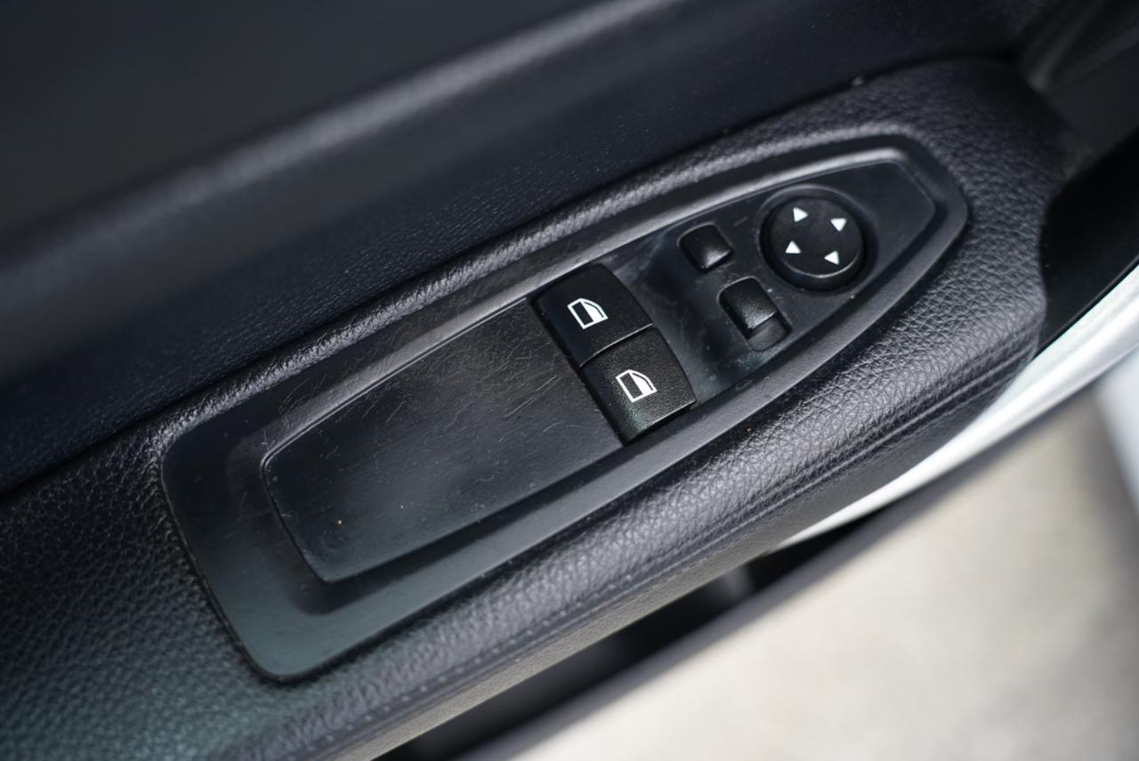 BMW 2 Series photo 28