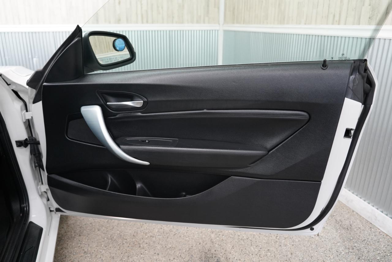 BMW 2 Series photo 32