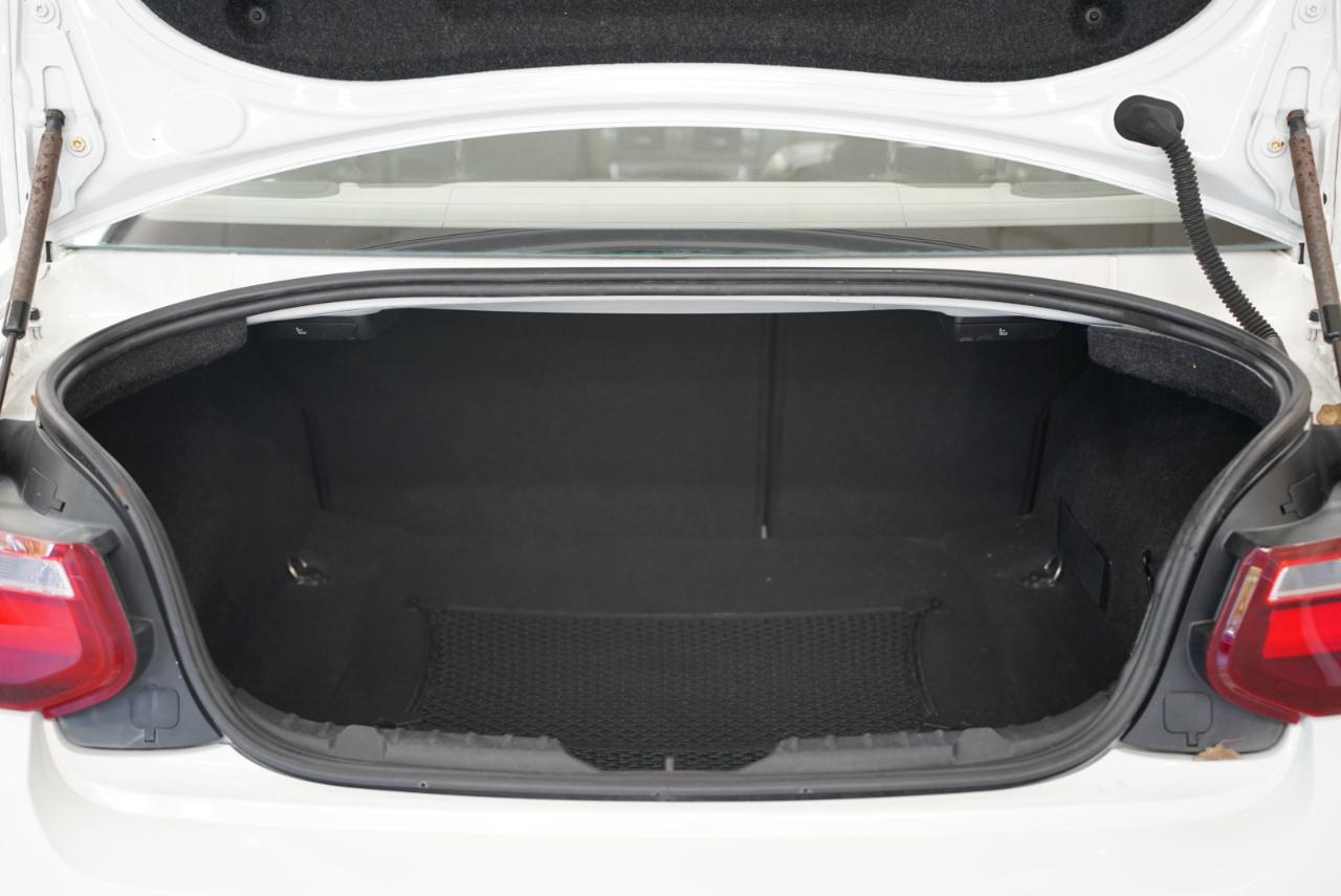 BMW 2 Series photo 35