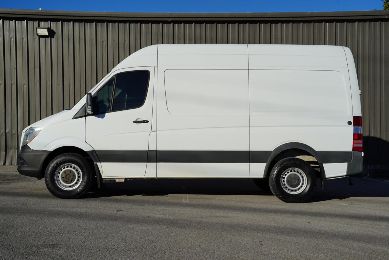 Mercedes-Benz Sprinter Cargo Van 2500 Standard Roof V6 144" RWD 2018