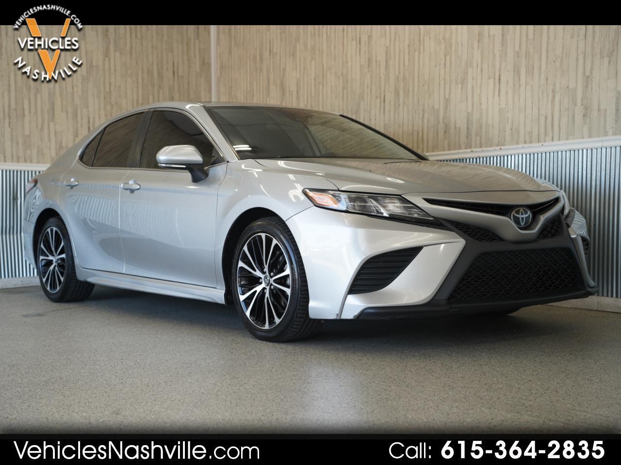 Toyota Camry SE 2019