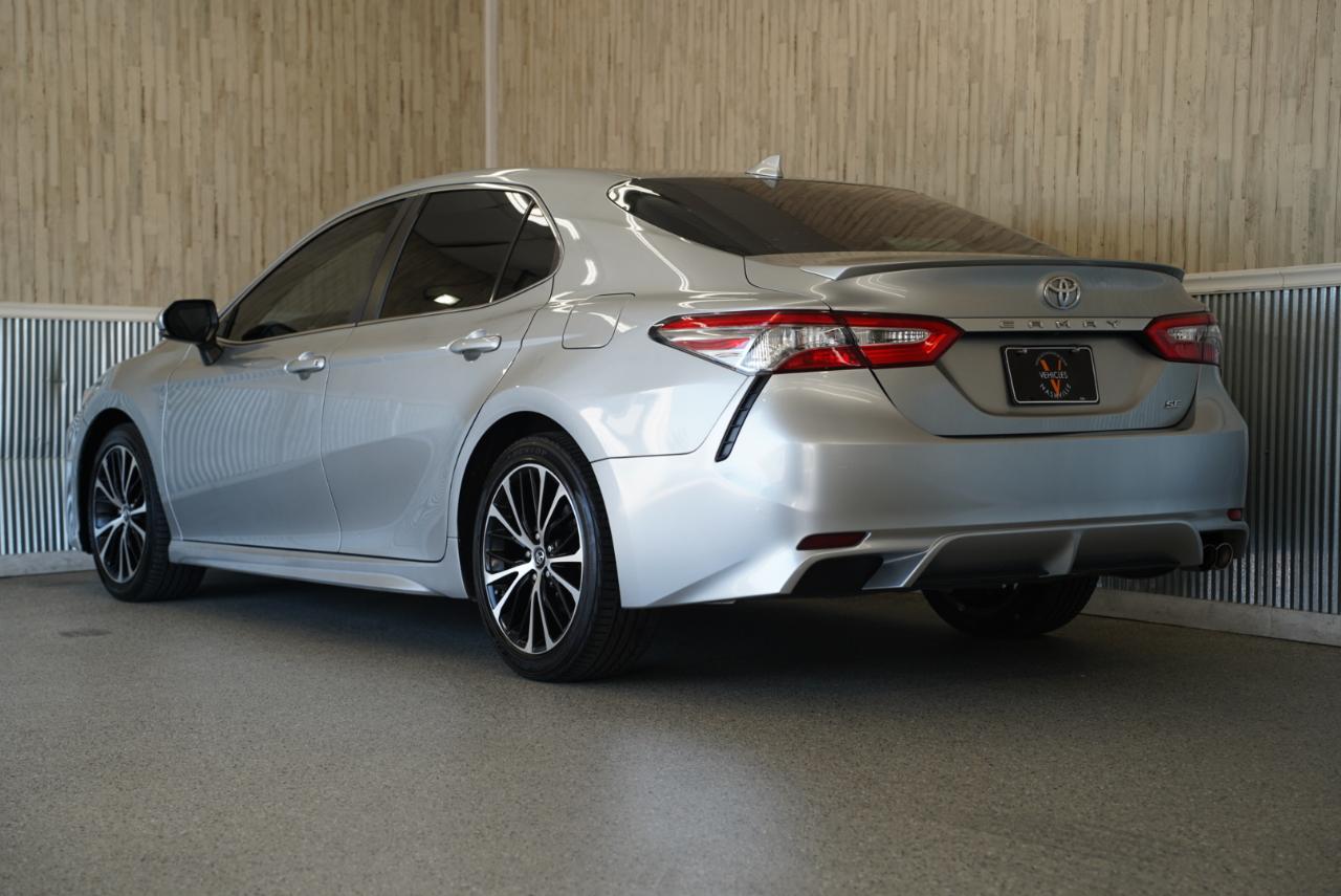 Toyota Camry SE 2019