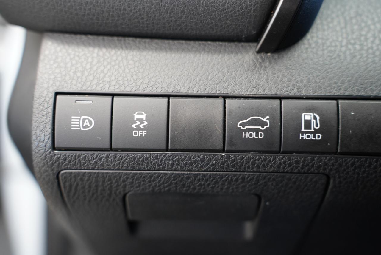 Toyota Camry SE 2019