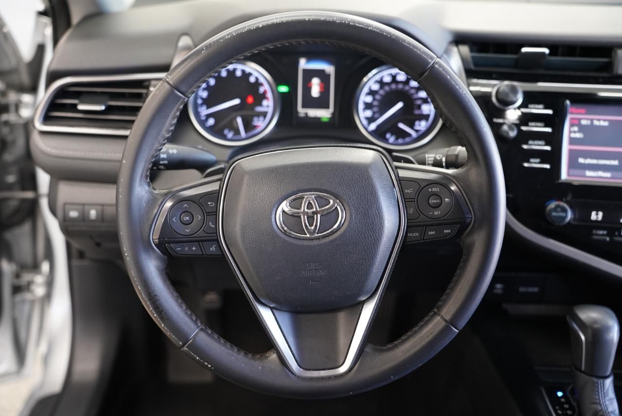 Toyota Camry SE 2019