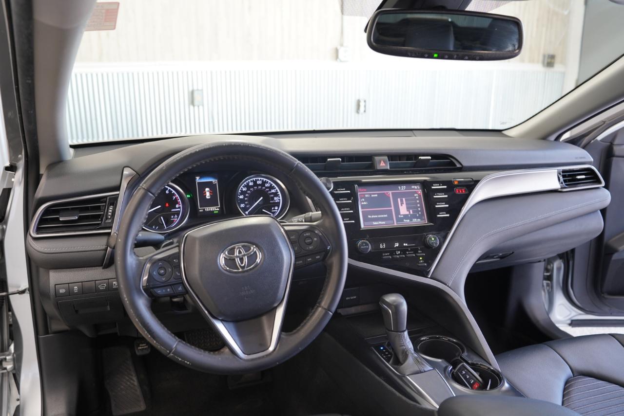 Toyota Camry SE 2019