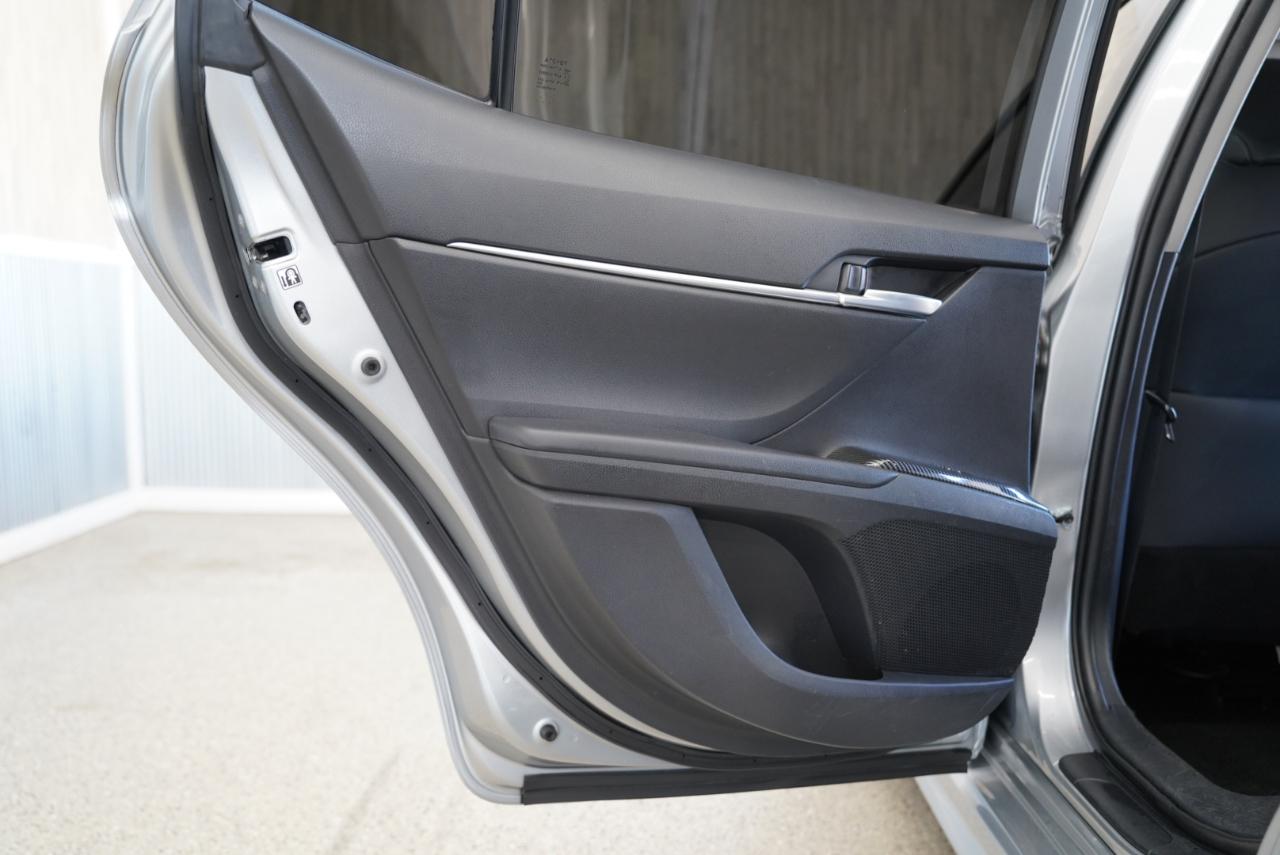 Toyota Camry SE 2019