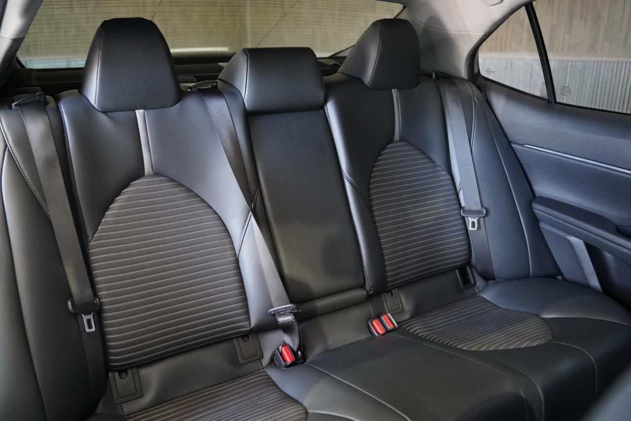 Toyota Camry SE 2019