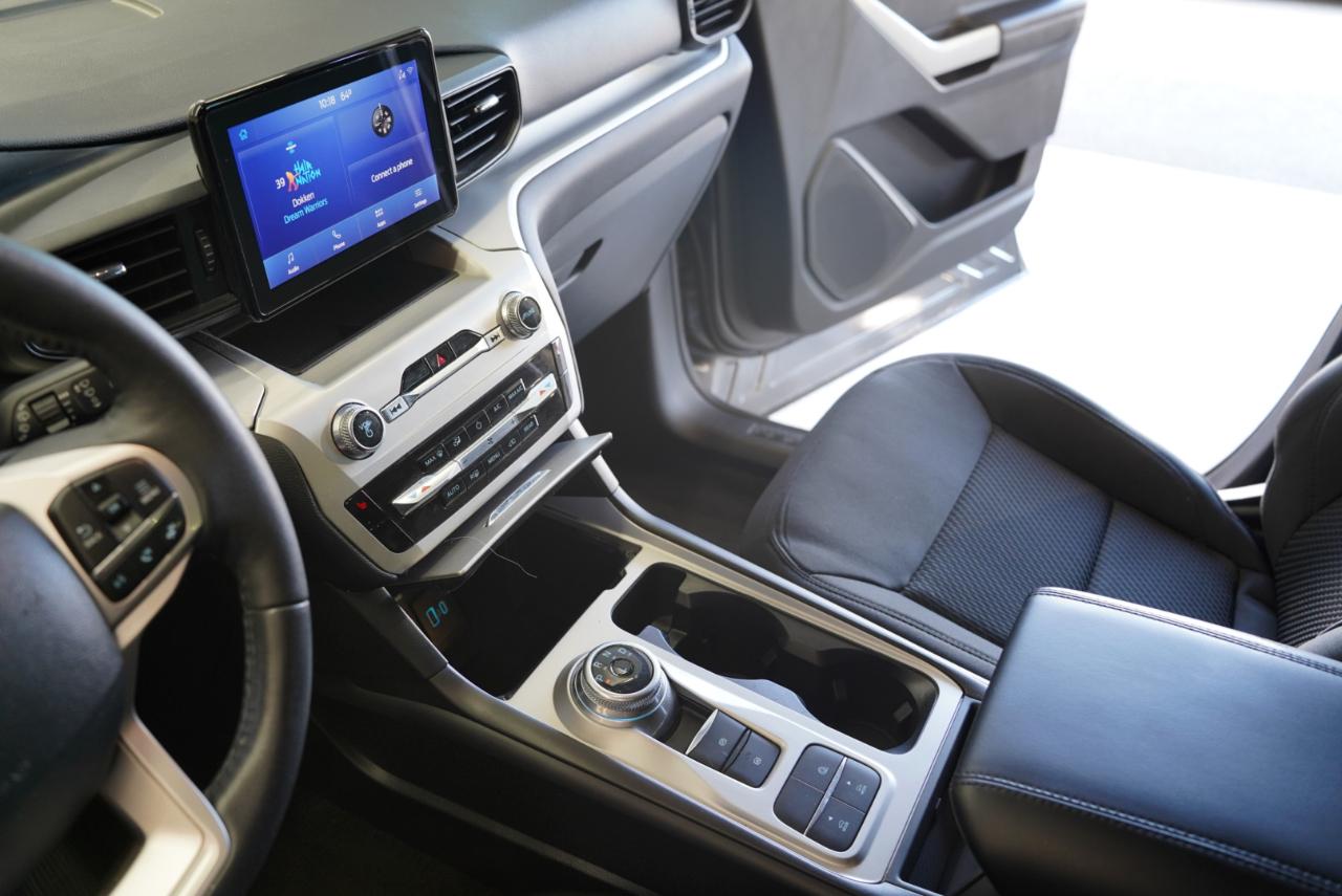 Ford Explorer XLT RWD 2022