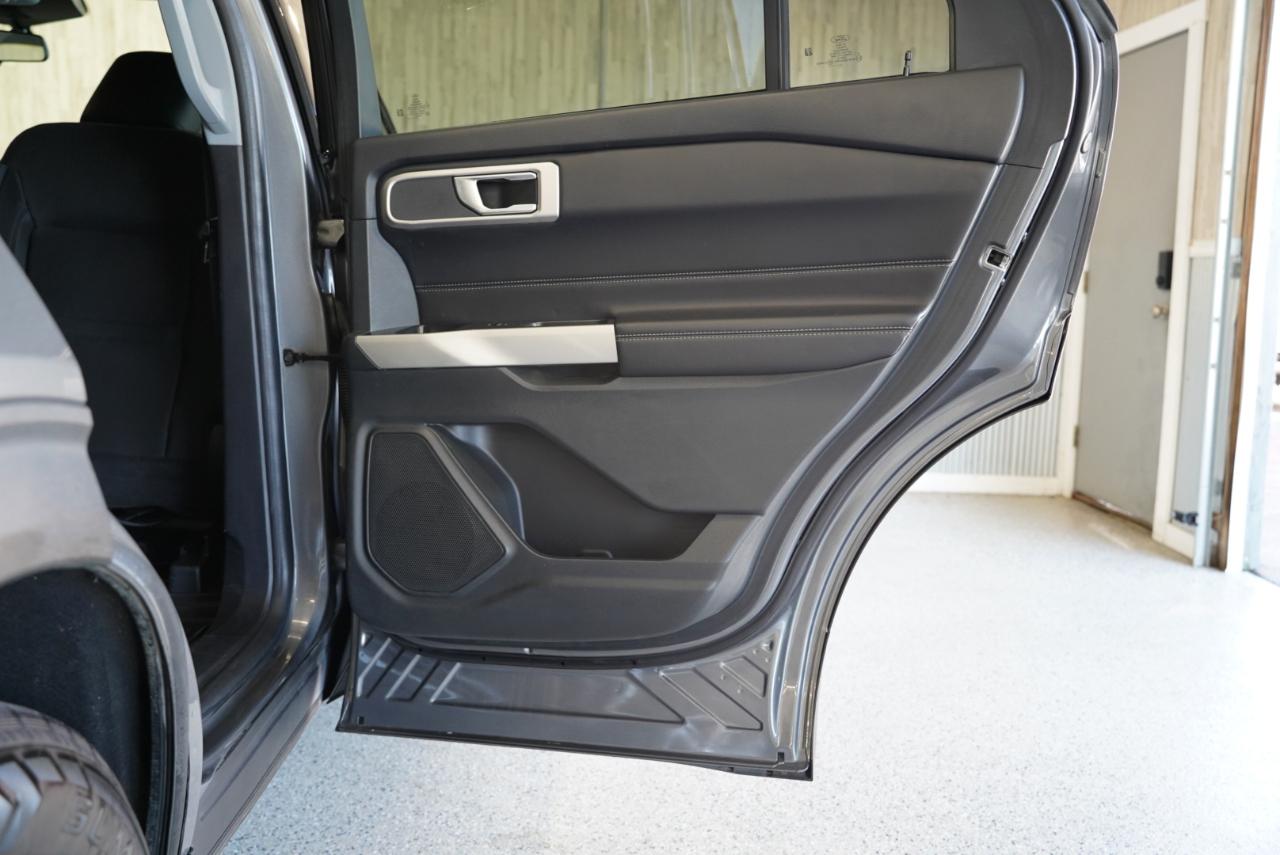 Ford Explorer XLT RWD 2022
