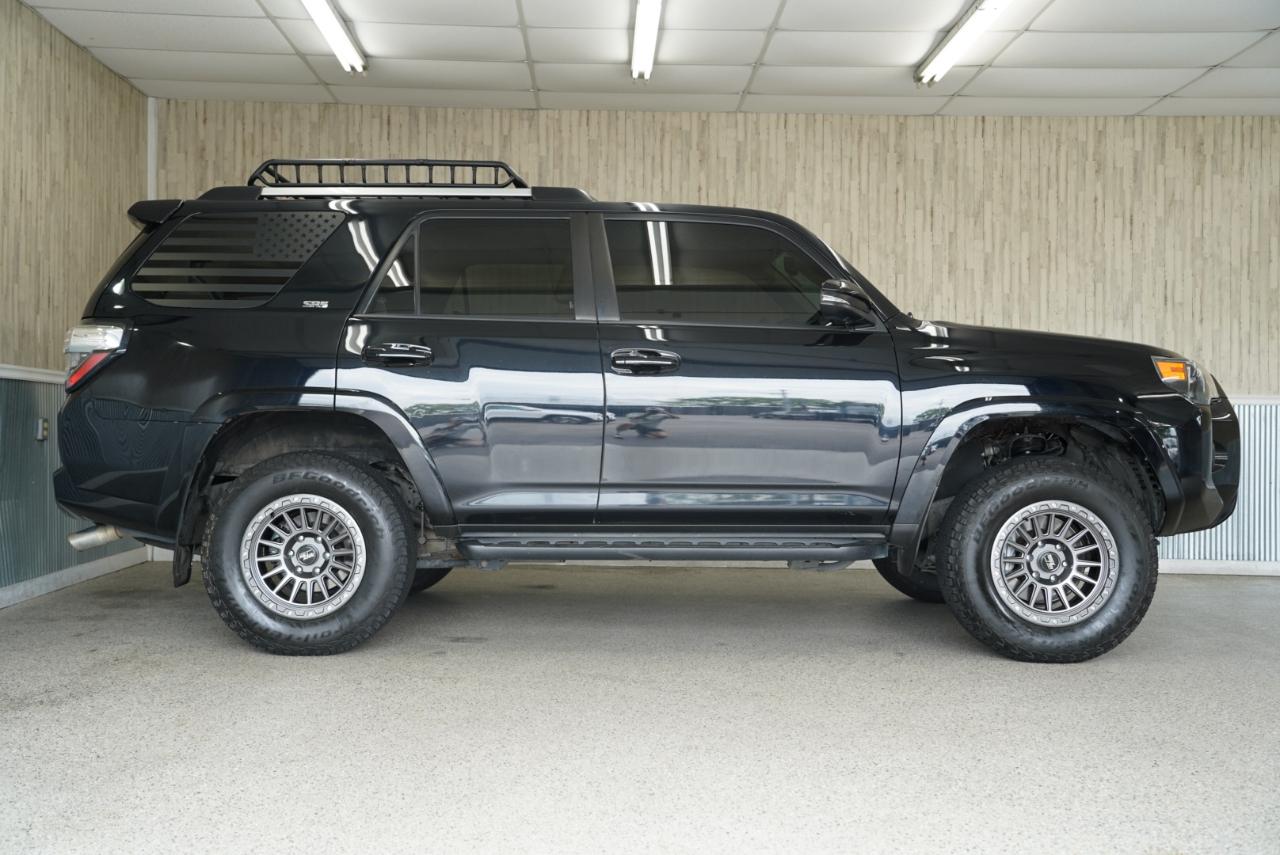 Toyota 4Runner SR5 Premium 4WD 2022