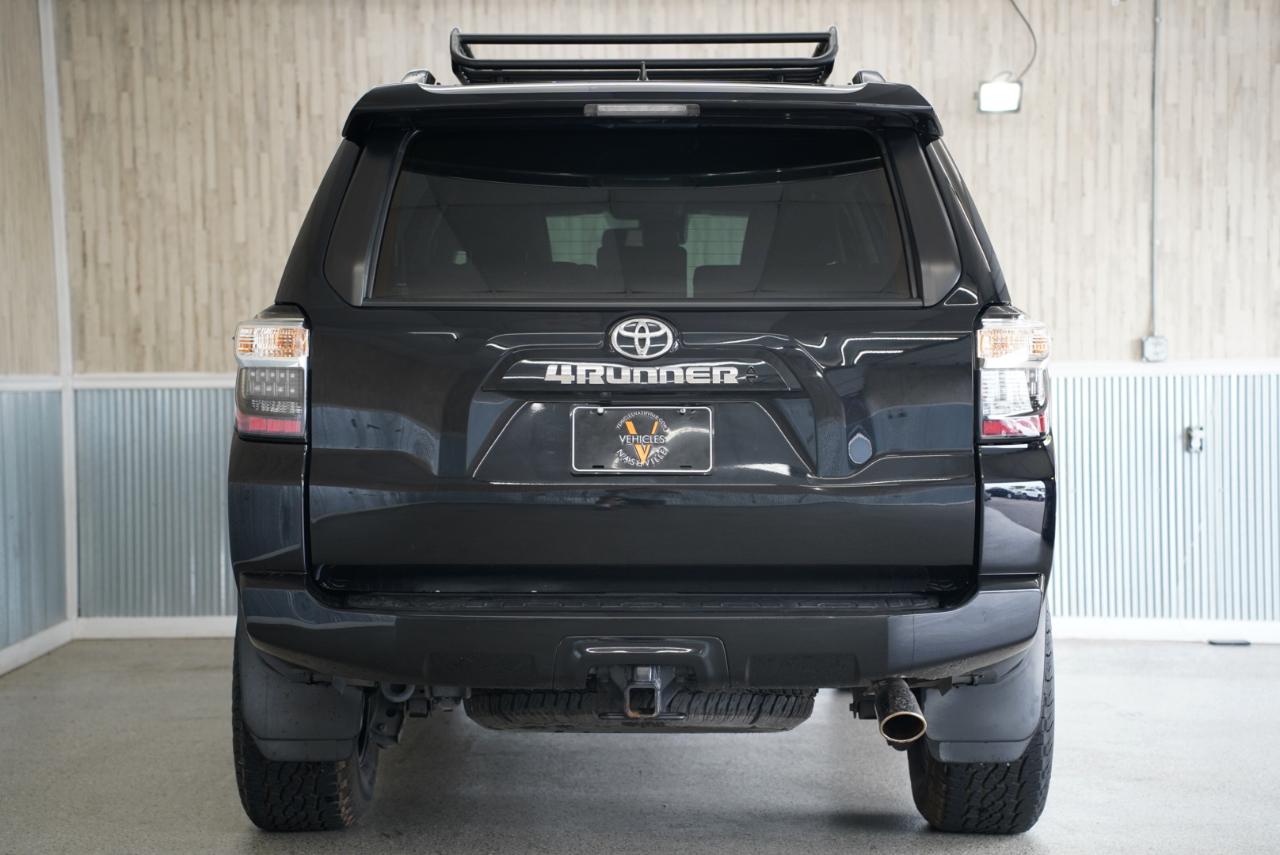 Toyota 4Runner SR5 Premium 4WD 2022