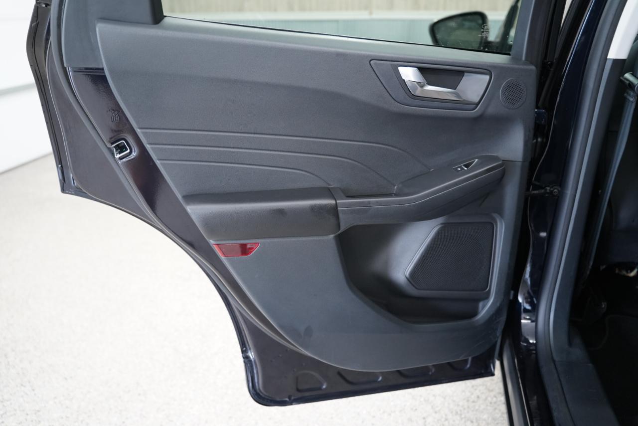 Ford Escape photo 36