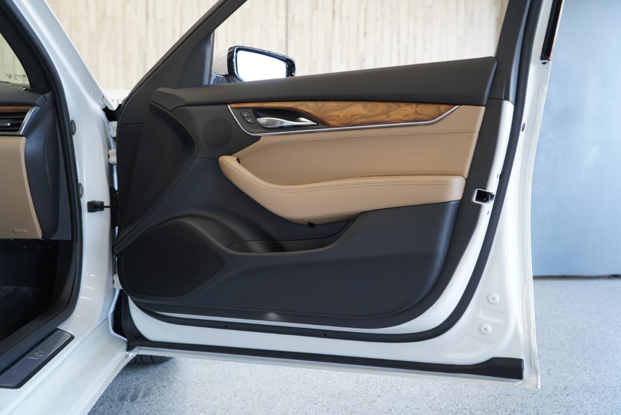 Cadillac CT5 4dr Sdn Premium Luxury 2020