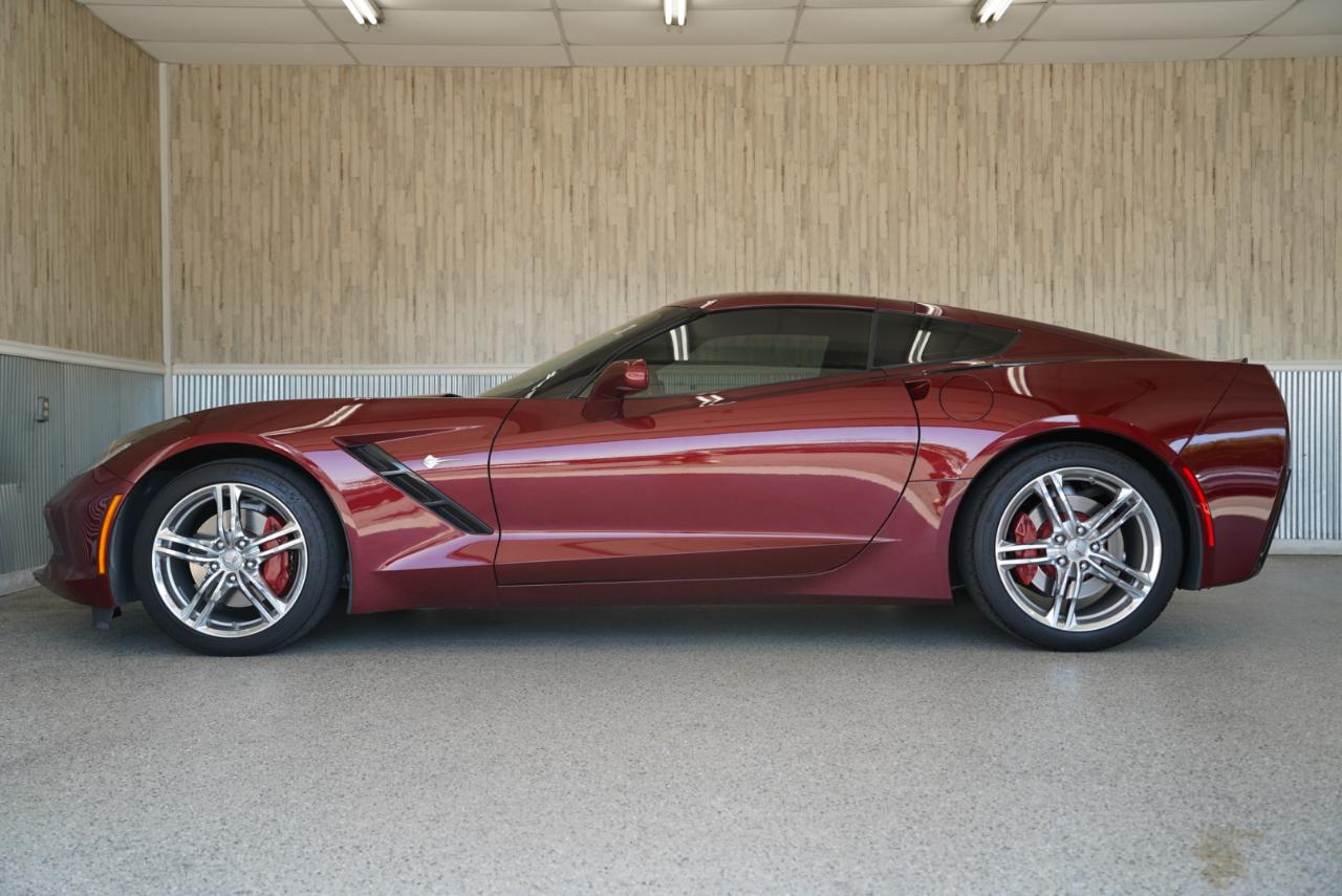 Chevrolet Corvette 2dr Stingray Cpe w/2LT 2017