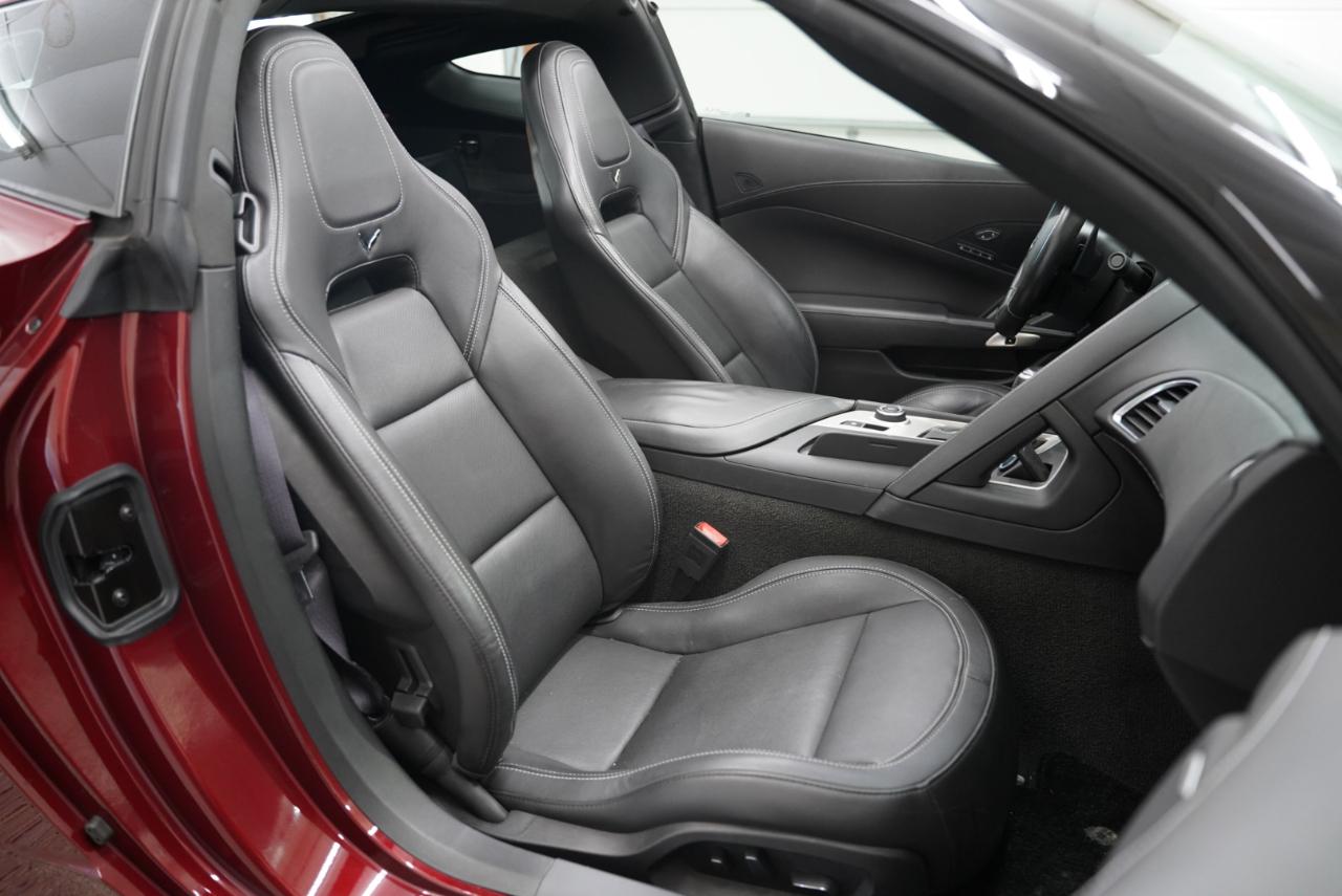 Chevrolet Corvette 2dr Stingray Cpe w/2LT 2017