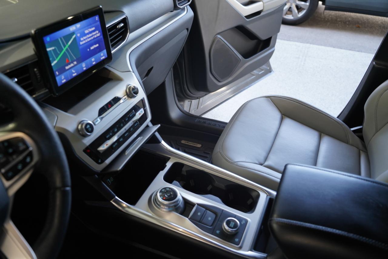 Ford Explorer XLT 4WD 2021