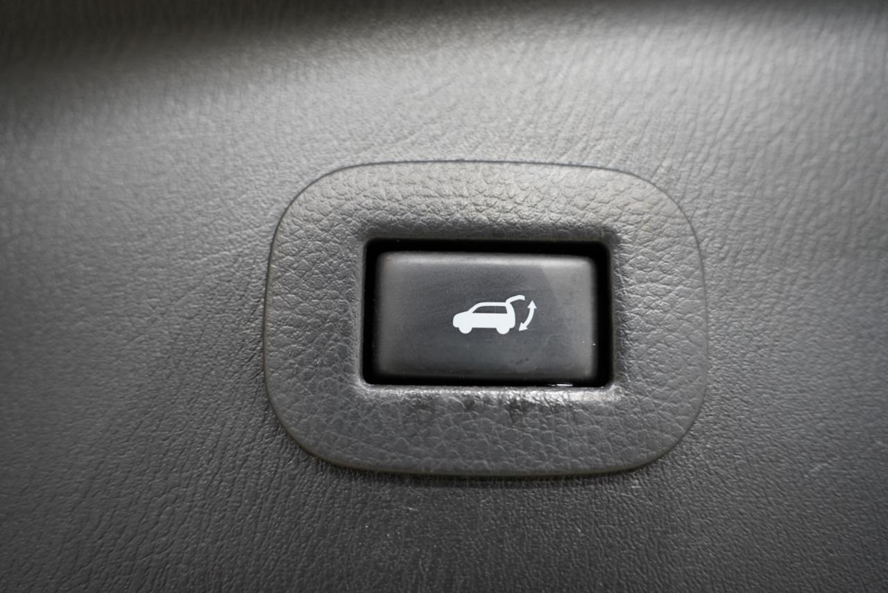 Infiniti QX56 2WD 4dr 7-passenger 2012