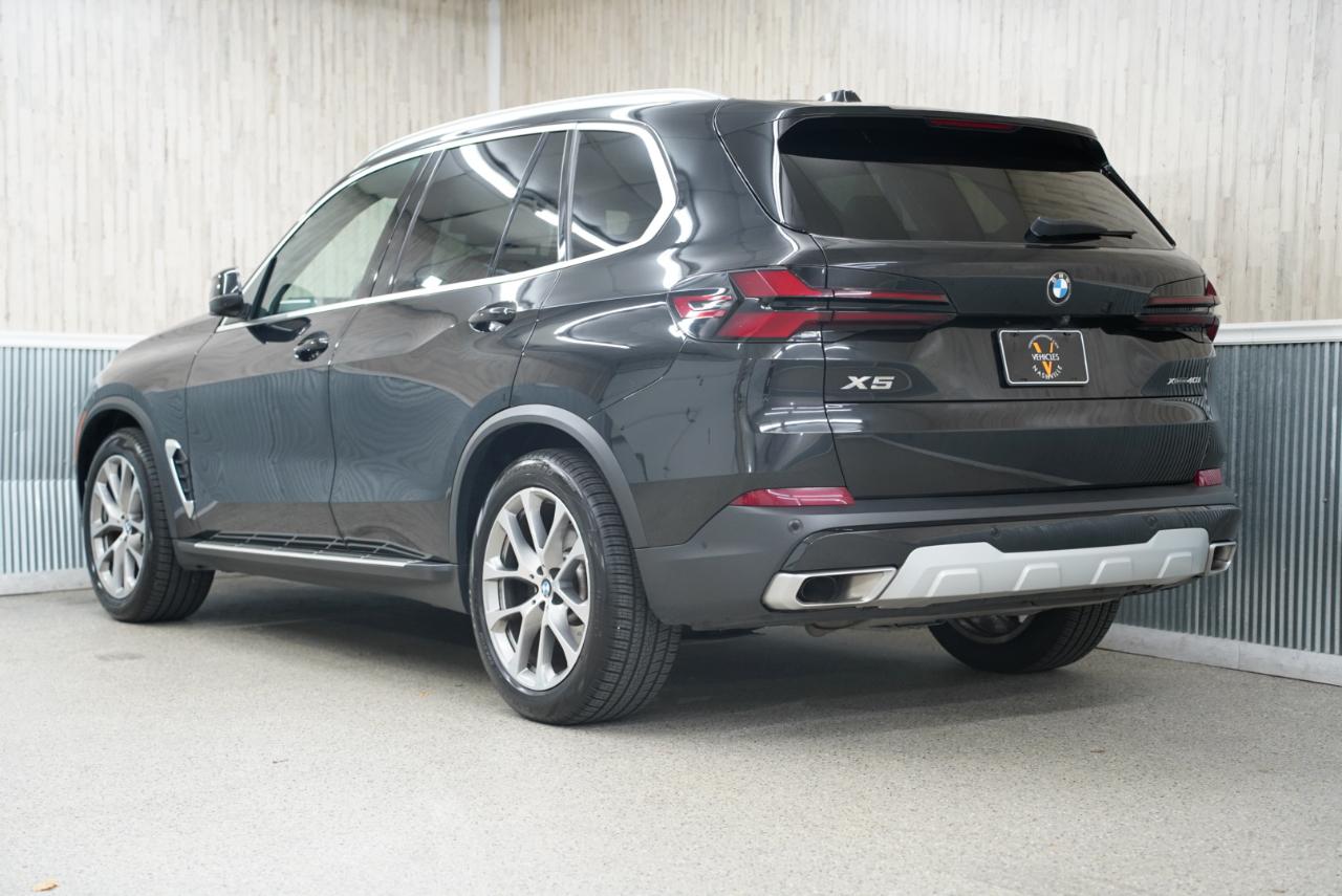 BMW X5 photo 7