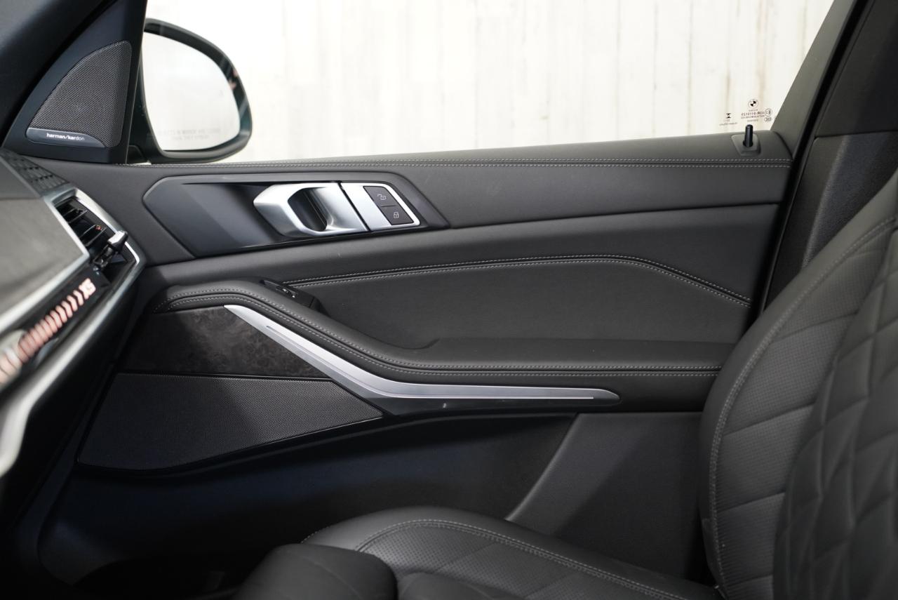 BMW X5 photo 32