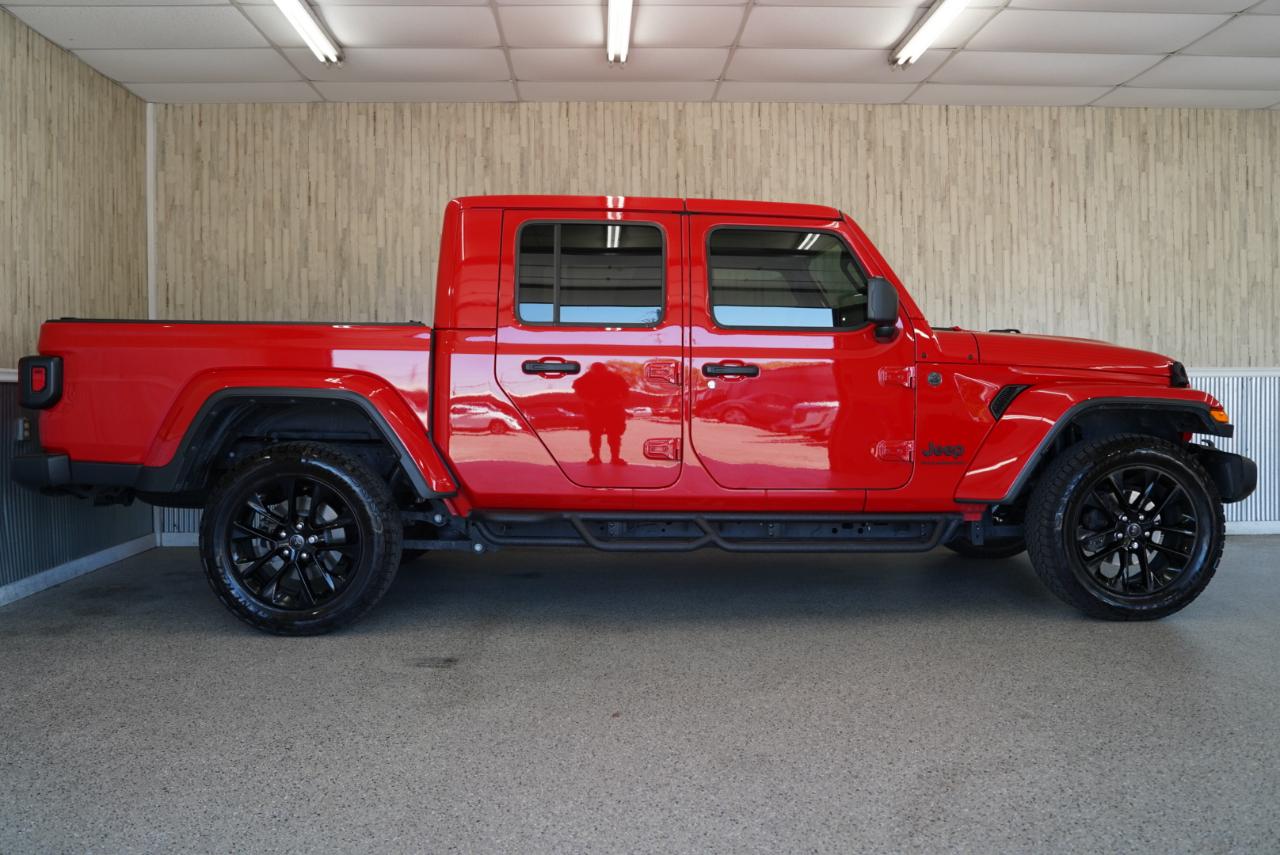 Jeep Gladiator Nighthawk 4x4 2024