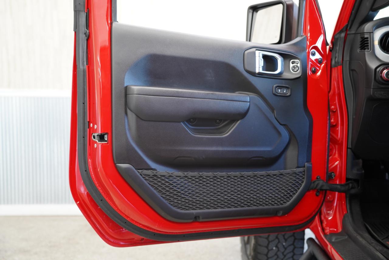 Jeep Gladiator Nighthawk 4x4 2024