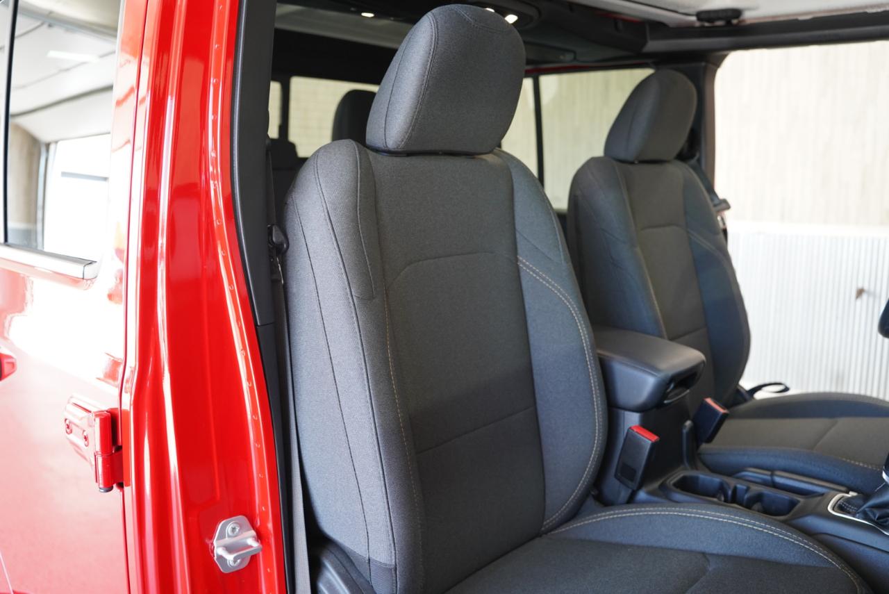 Jeep Gladiator Nighthawk 4x4 2024