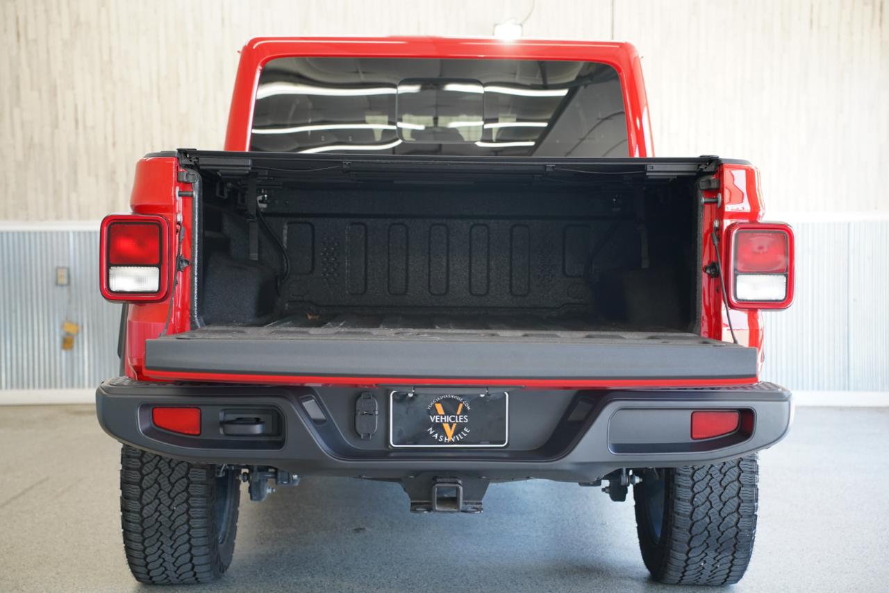 Jeep Gladiator Nighthawk 4x4 2024