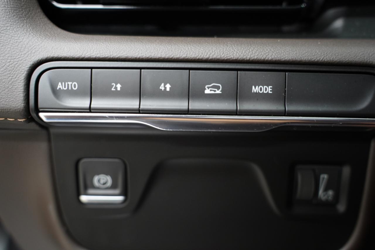 Cadillac Escalade ESV 4WD 4dr Premium Luxury 2021