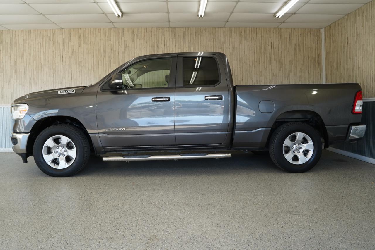 RAM 1500 Big Horn 4x4 Quad Cab 6'4" Box 2020