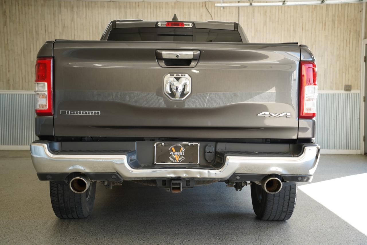 RAM 1500 Big Horn 4x4 Quad Cab 6'4" Box 2020